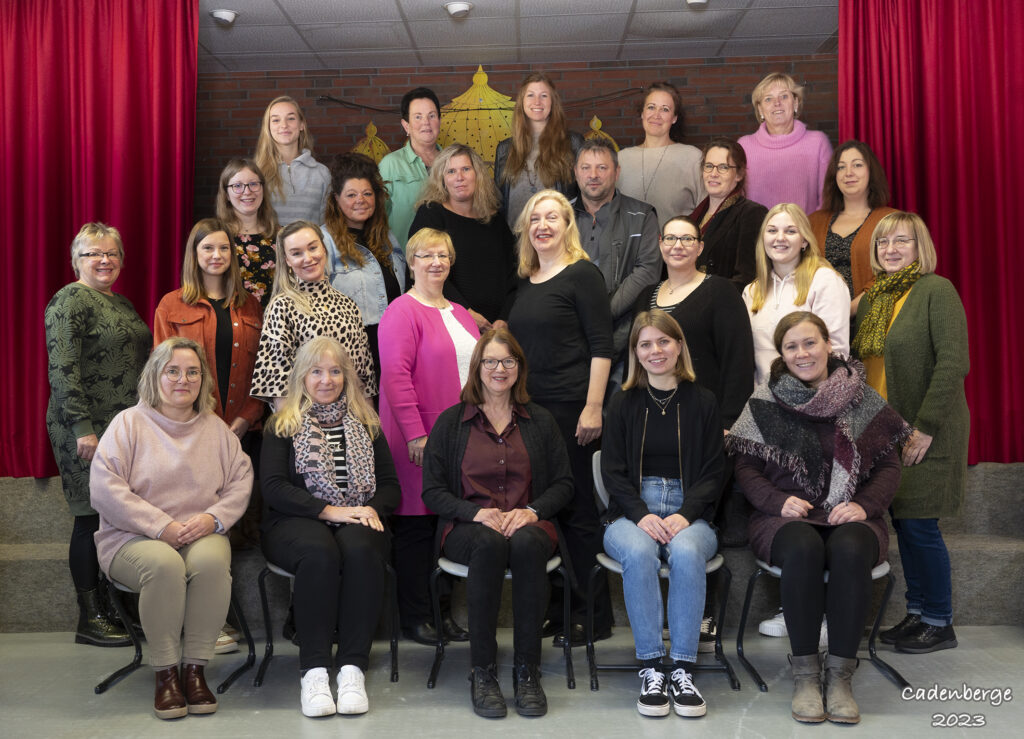 Kollegium Und Mitarbeiter Grundschule Cadenberge